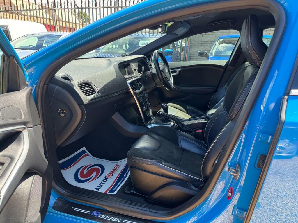 Volvo V40 Hatchback Blue #11
