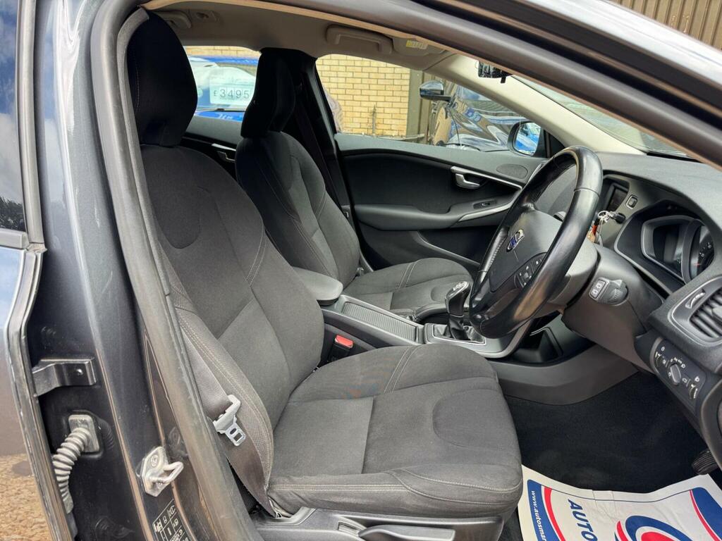 Volvo V40 2013 1.6 D2 R-design 113 Bhp Blue #12
