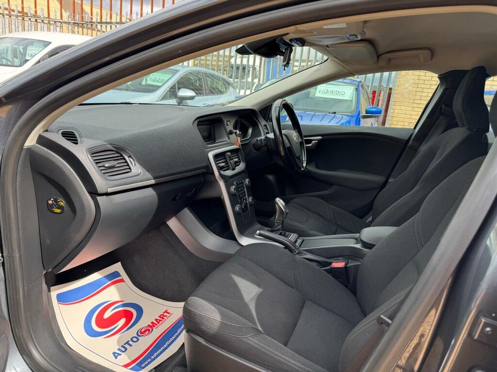 Volvo V40 2013 1.6 D2 R-design 113 Bhp Blue #10