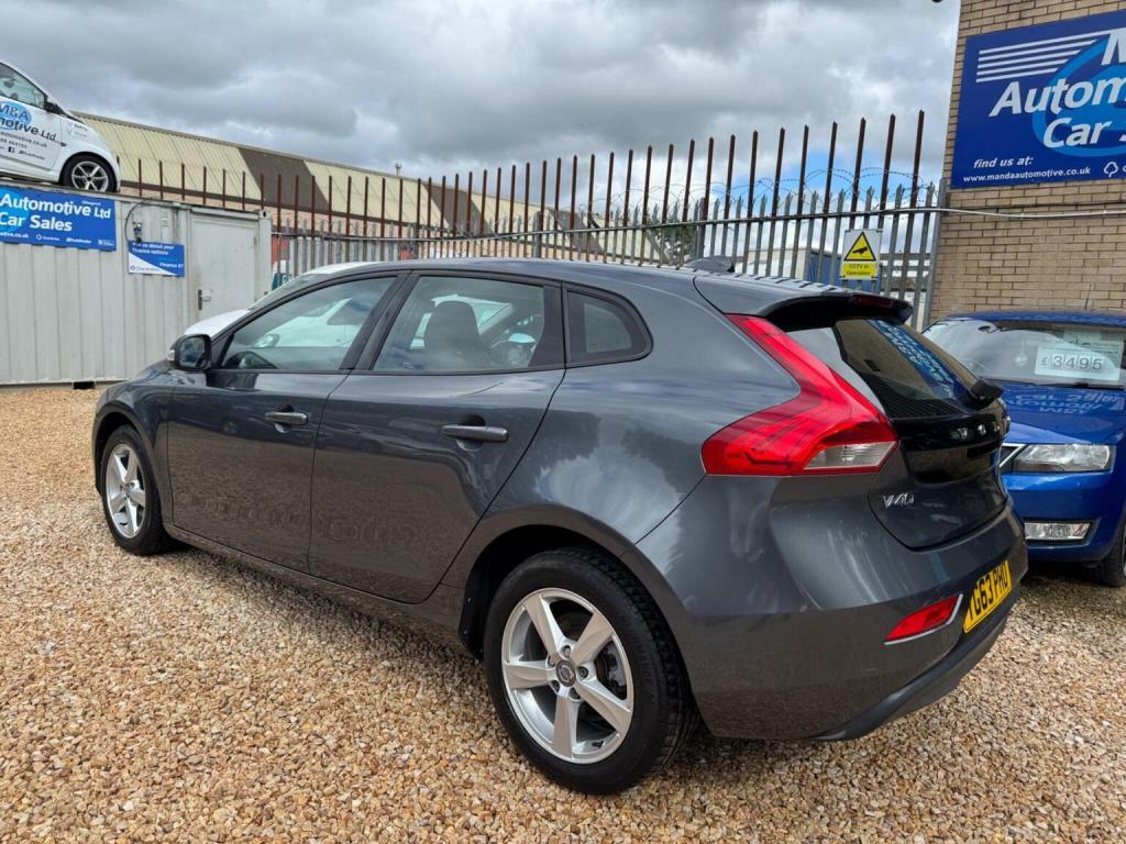 Volvo V40 2013 1.6 D2 R-design 113 Bhp Blue #18