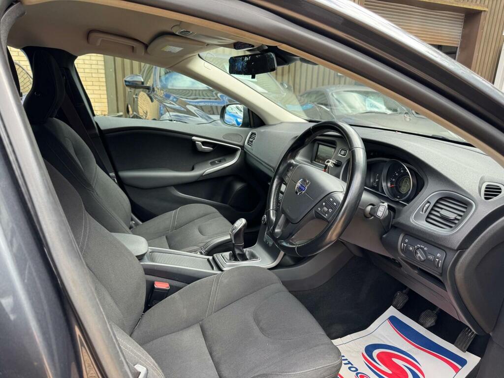 Volvo V40 2013 1.6 D2 R-design 113 Bhp Blue #11