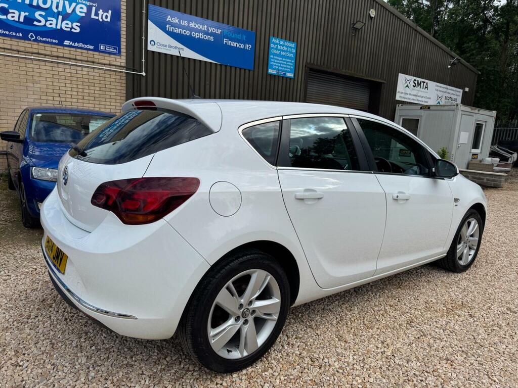 Vauxhall Astra 1.4 16V Sri Euro 5 White #4