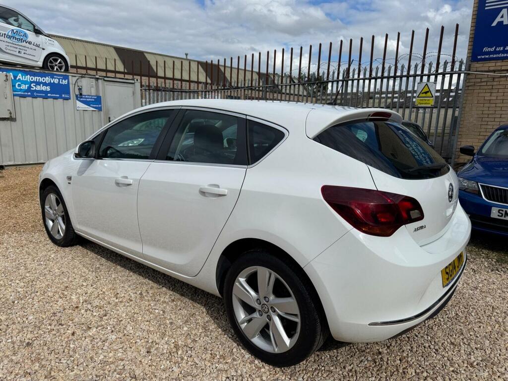 Vauxhall Astra 1.4 16V Sri Euro 5 White #3