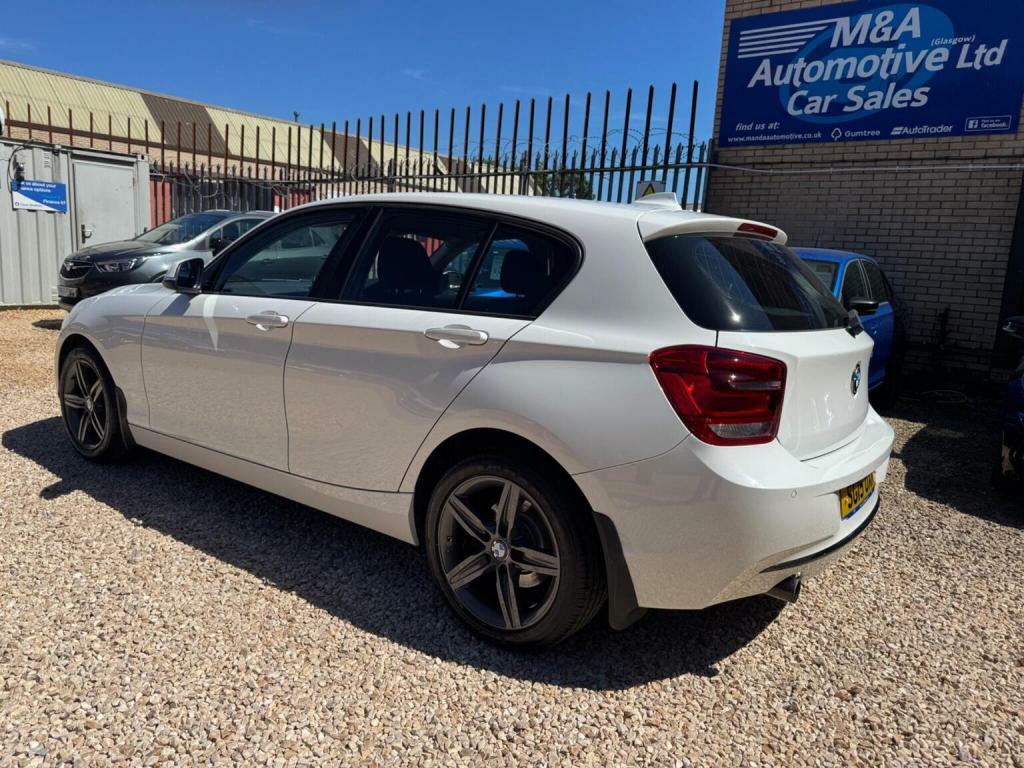 BMW 1 Series 2015 15 116D Black #25
