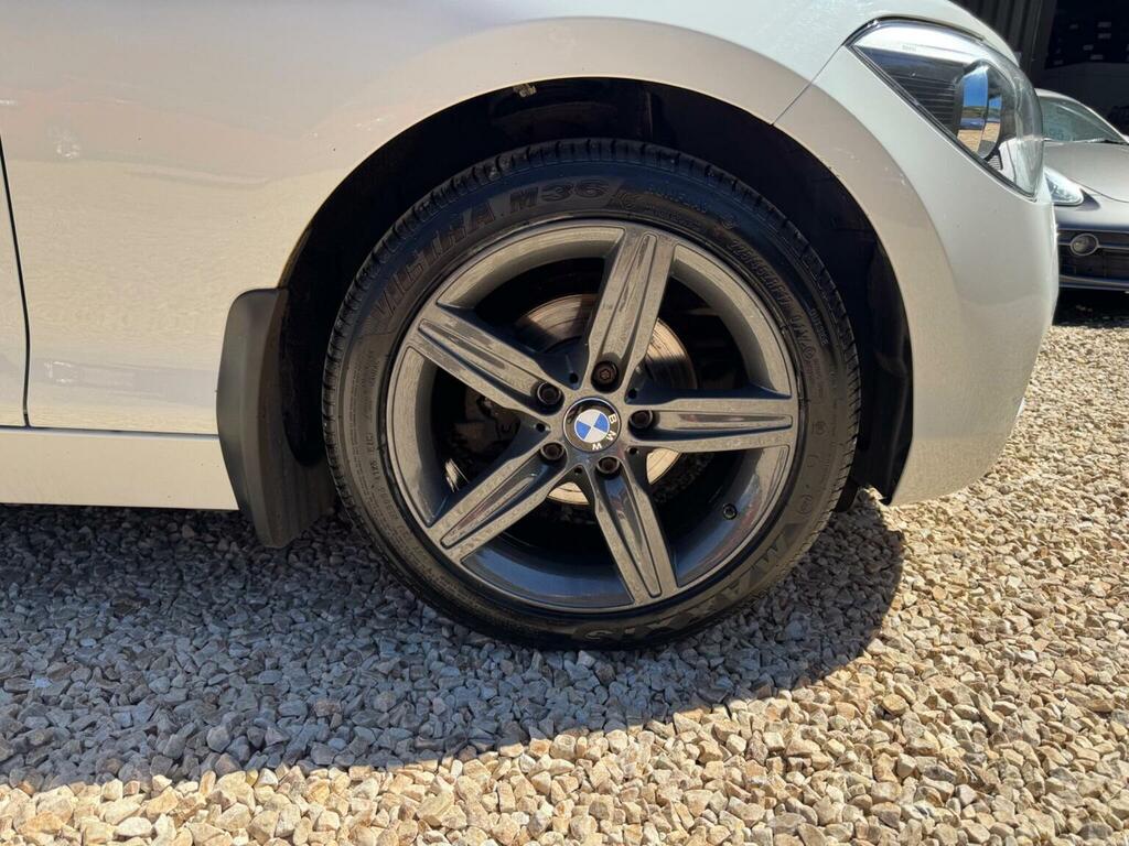 BMW 1 Series 2015 15 116D Black #18