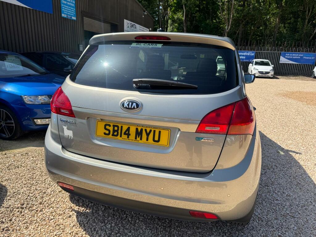 Kia Venga 1.6 3 123 Bhp White #8