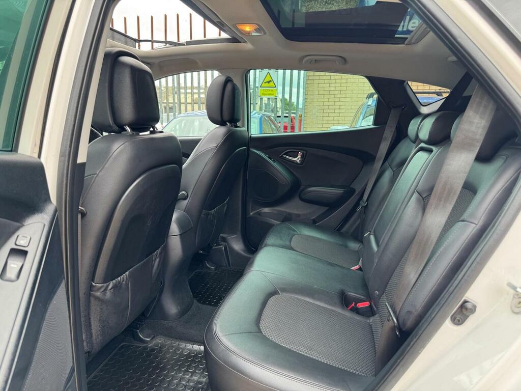 Hyundai Ix35 Hyundai Ix35 1.6 Gdi Style Black #19