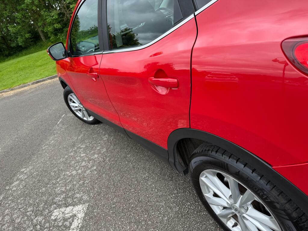 Nissan Qashqai 1.5 Dci Acenta 2Wd Euro 6 S S FV17CWF Red #6