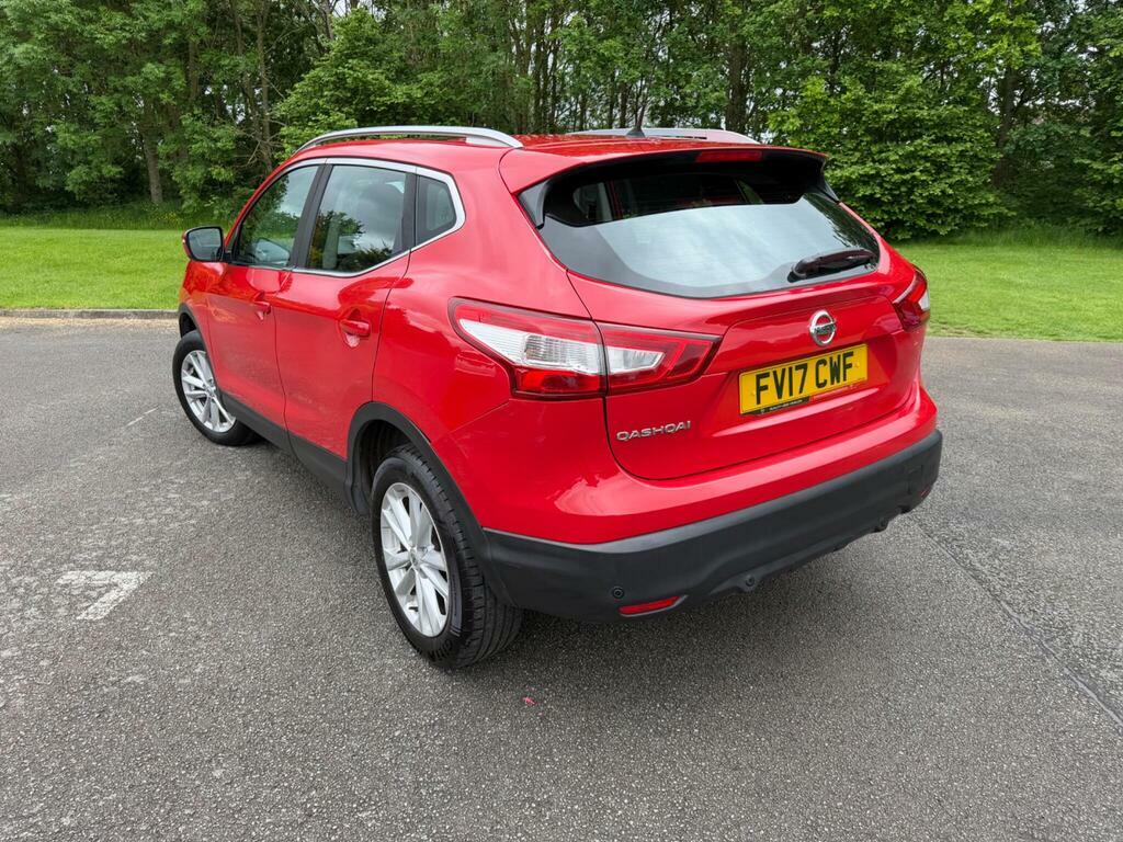 Nissan Qashqai 1.5 Dci Acenta 2Wd Euro 6 S S FV17CWF Red #4