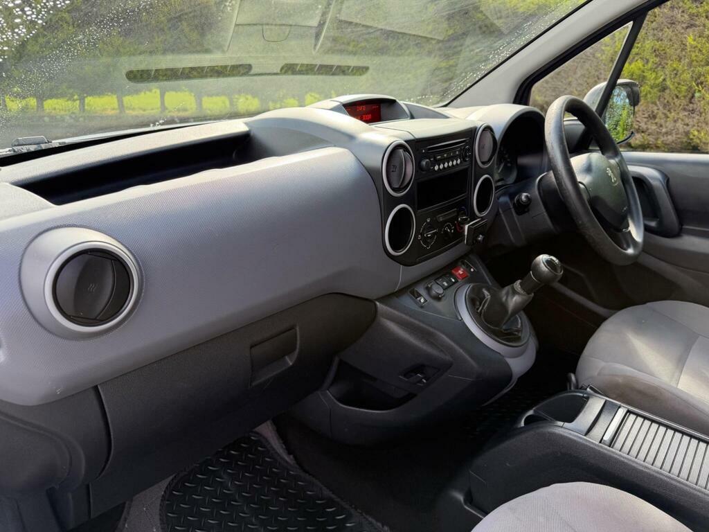 Peugeot Partner Panel Van White #16