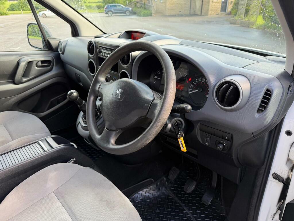 Peugeot Partner Panel Van White #15