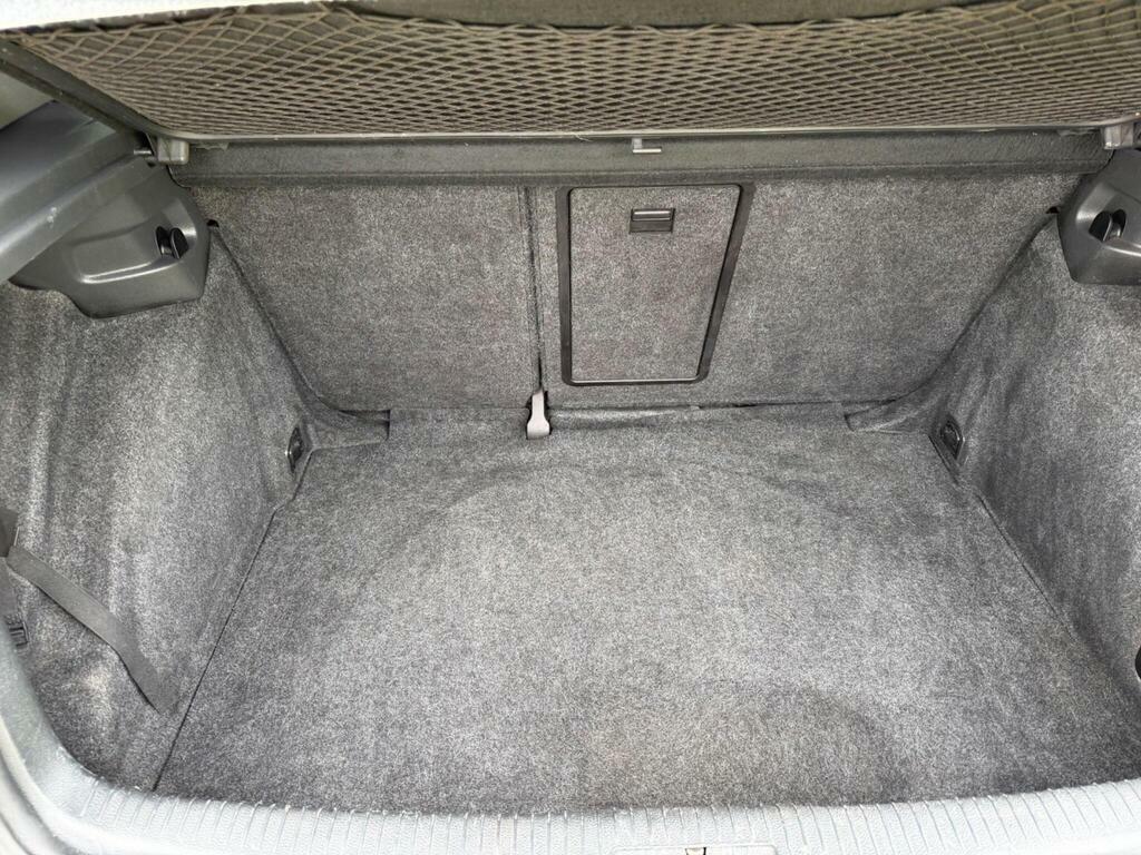 Volkswagen Golf 1.9 Match Tdi Black #36