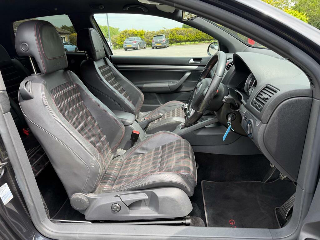 Volkswagen Golf 1.9 Match Tdi Black #18