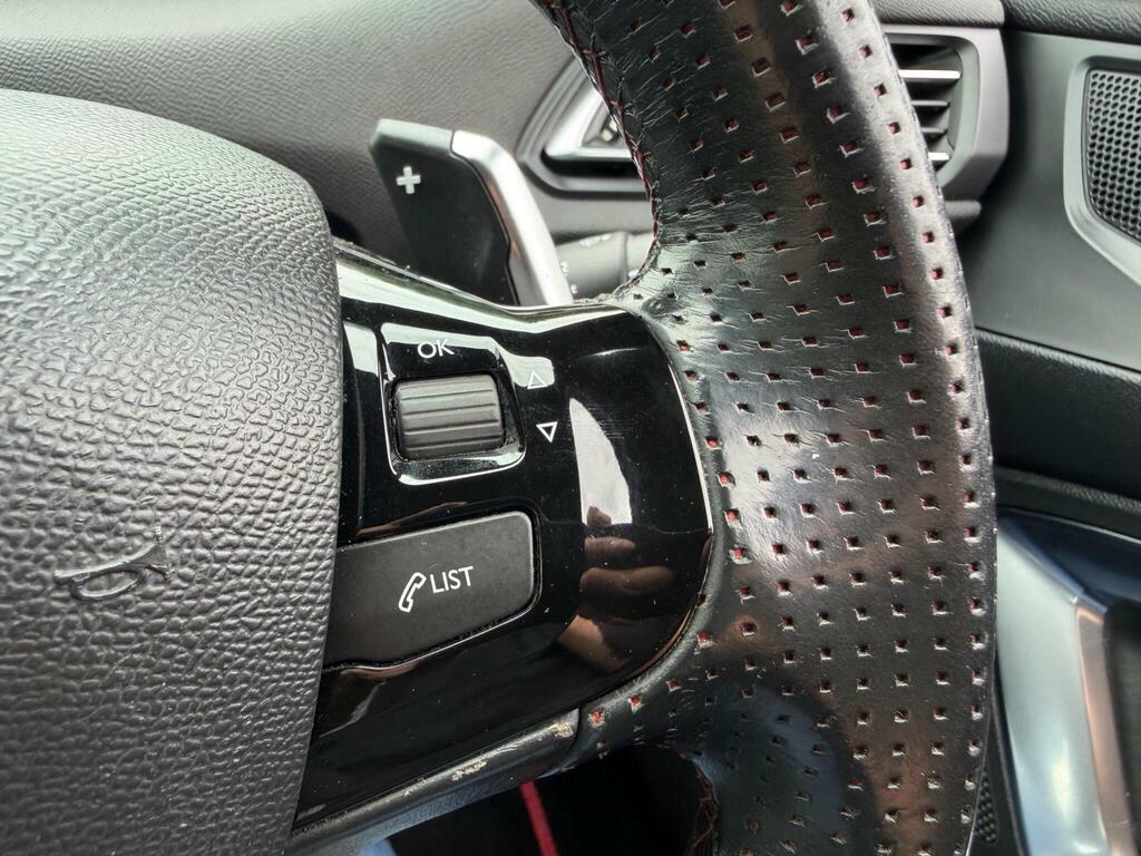 Peugeot 308 1.2 L Pure Tech Access White #17