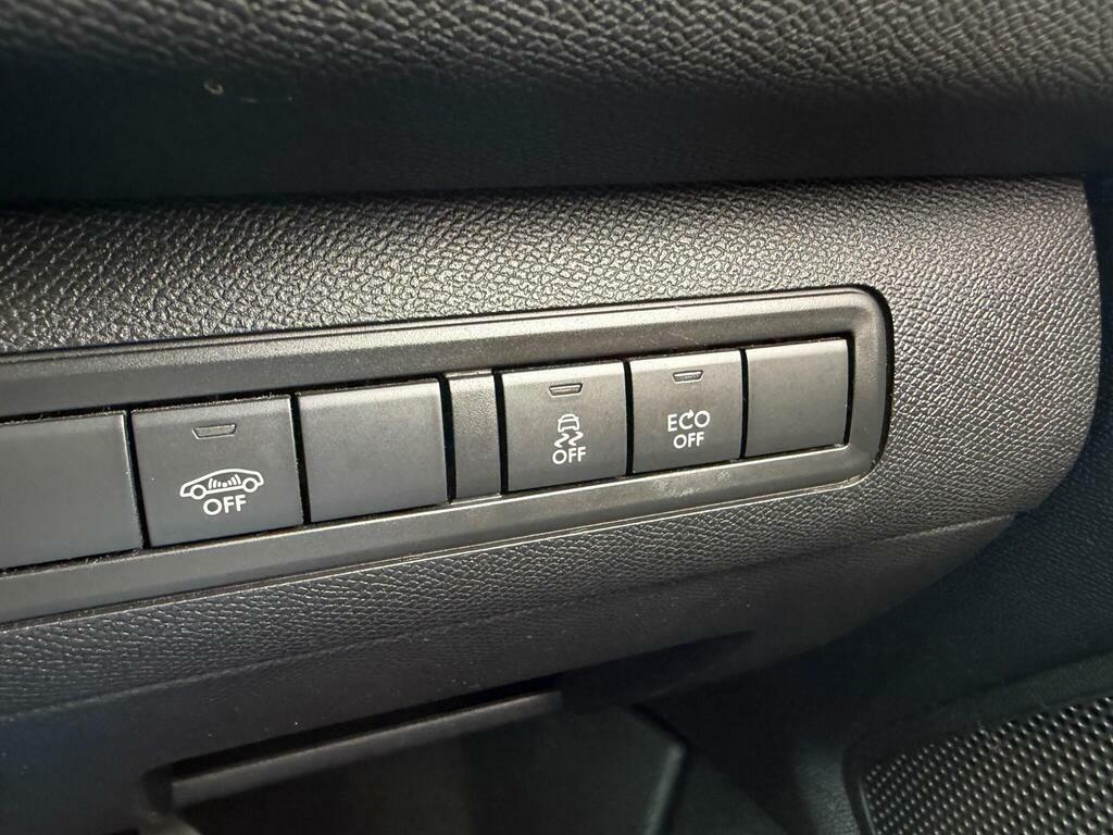 Peugeot 308 1.2 L Pure Tech Access White #23