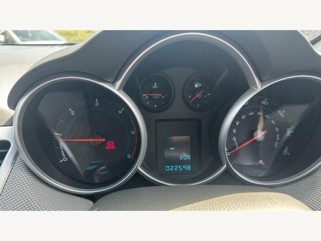 Chevrolet Cruze Saloon 1.8 200909 Blue #18