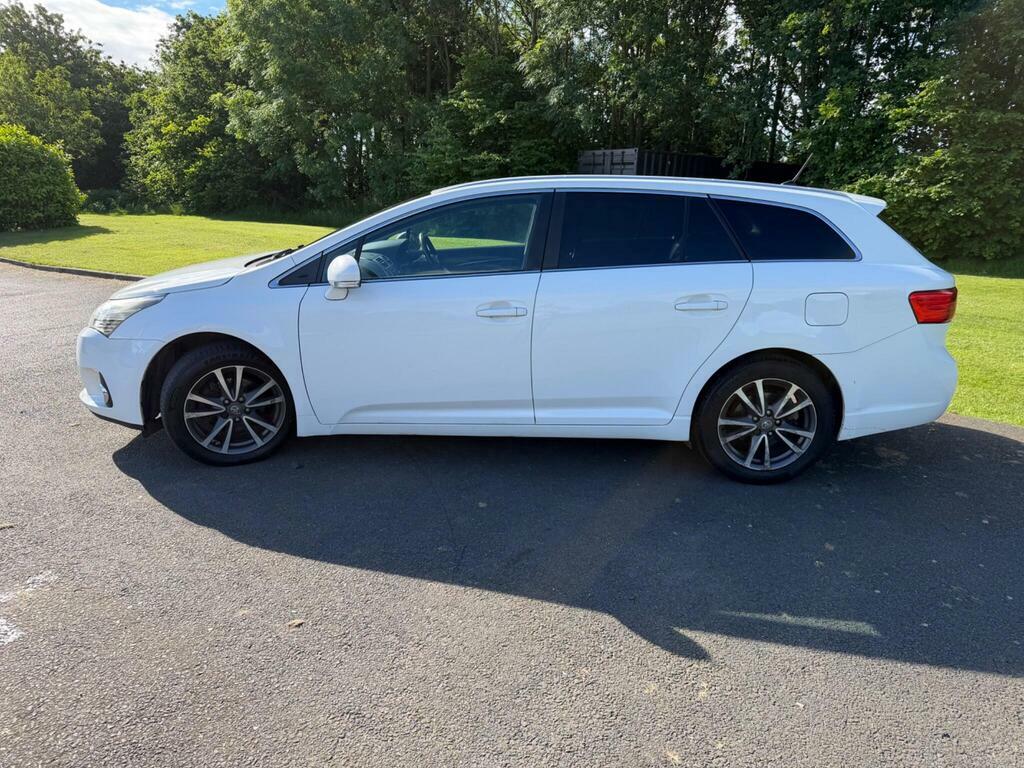 Toyota Avensis 2.0 D-4d Tr Tourer Euro 5 White #5