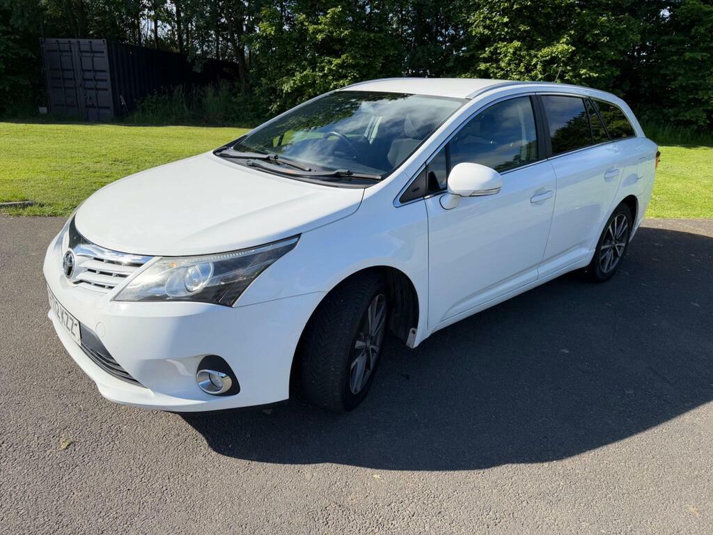 Toyota Avensis 2.0 D-4d Tr Tourer Euro 5 White #3
