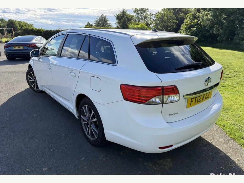 Toyota Avensis 2.0 D-4d Tr Tourer Euro 5 White #4
