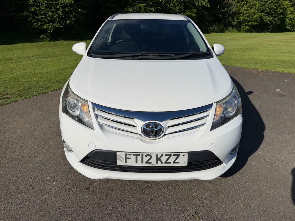 Toyota Avensis 2.0 D-4d Tr Tourer Euro 5 White #2