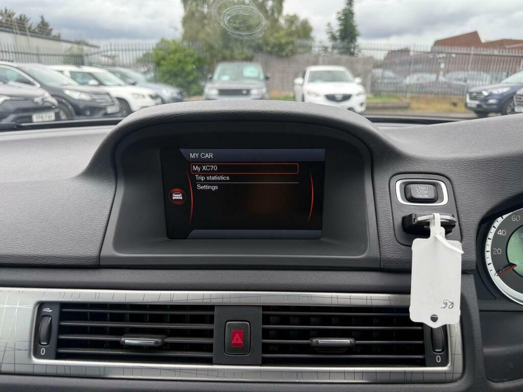 Volvo XC70  Red #26