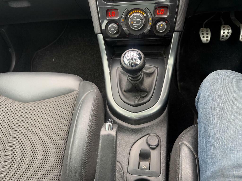Peugeot 308 Hdi Active Black #30