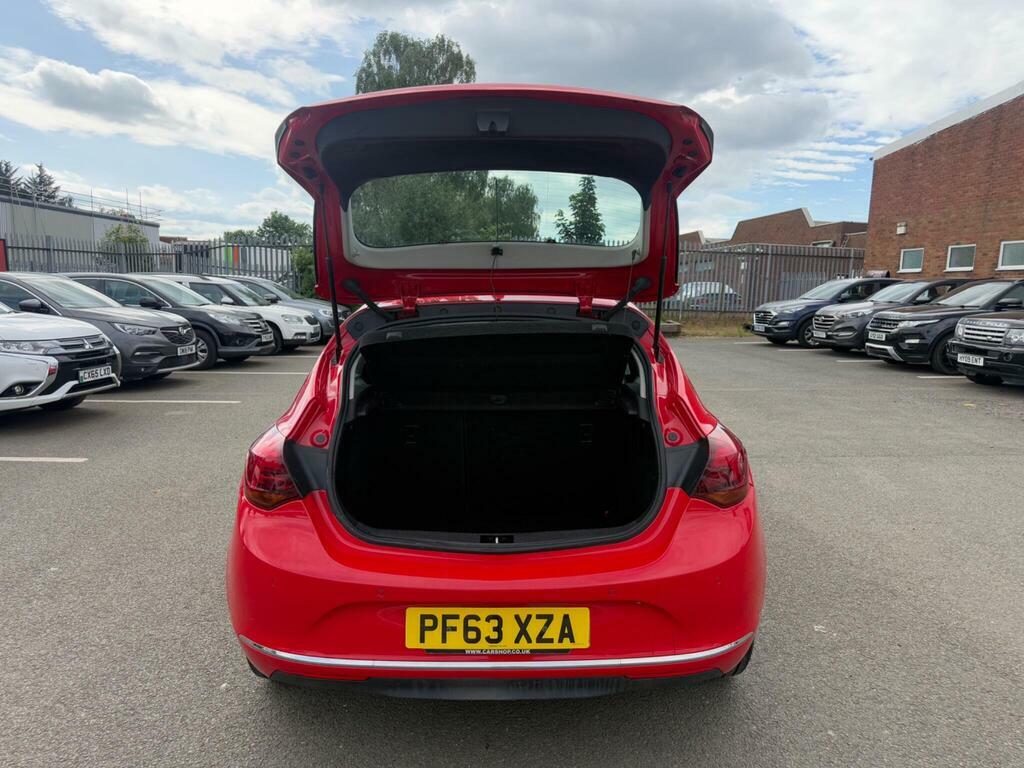 Vauxhall Astra 1.6L Excite Black #28