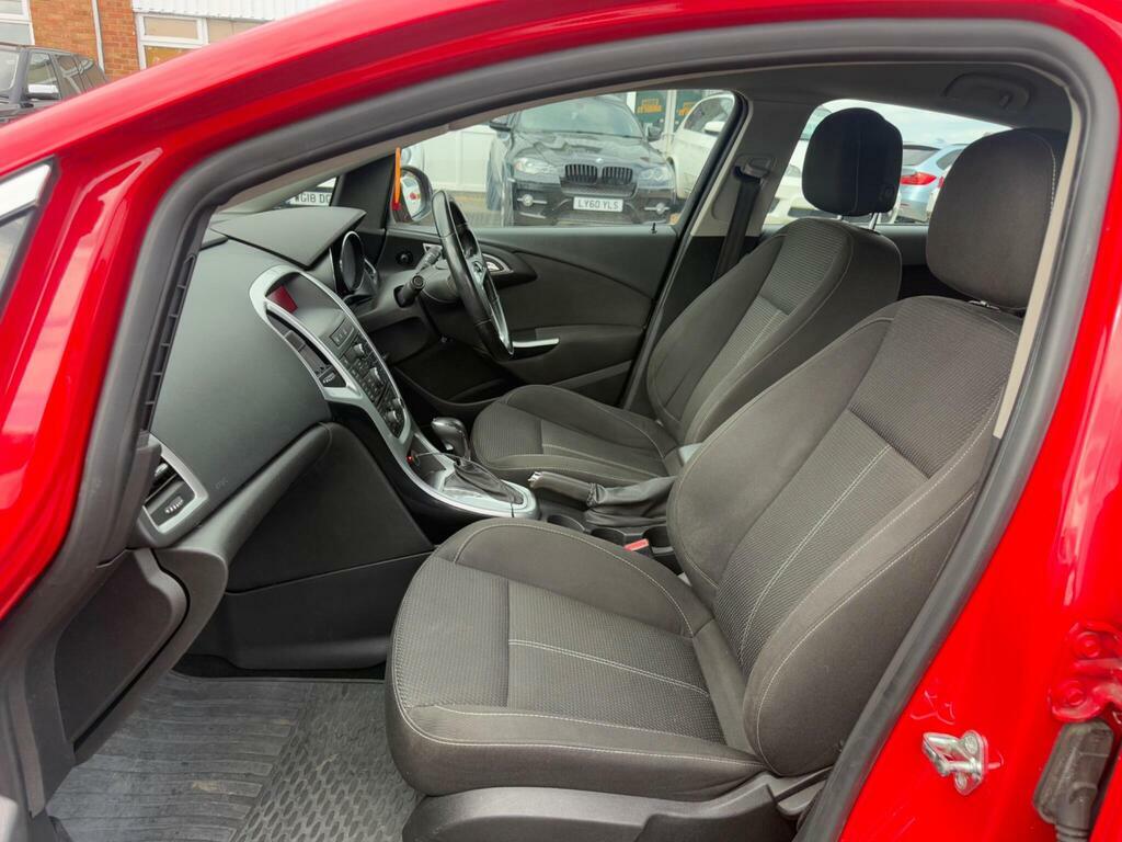 Vauxhall Astra 1.6L Excite Black #9