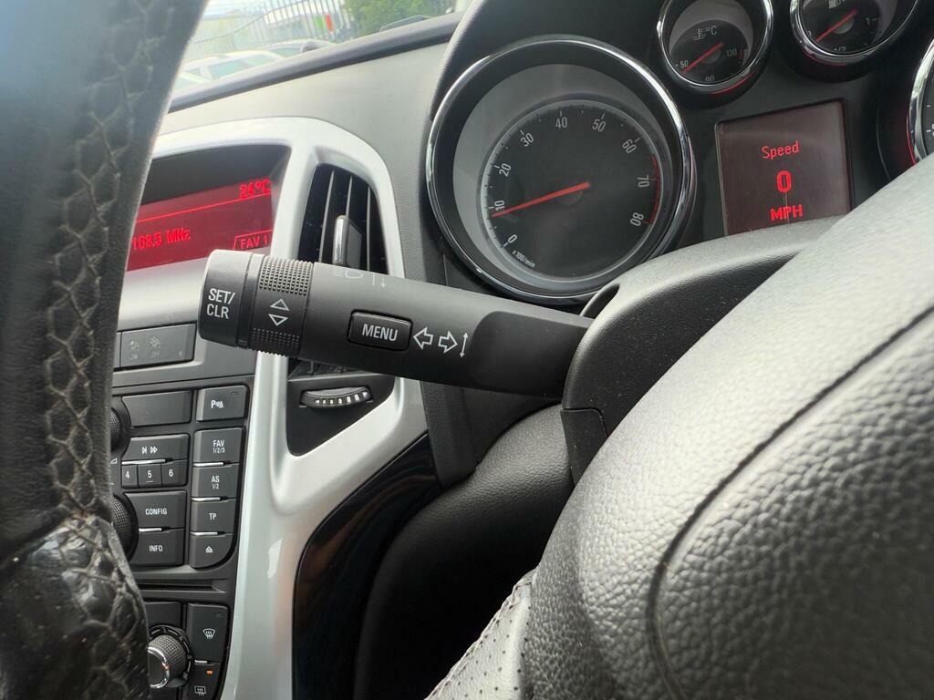 Vauxhall Astra 1.6L Excite Black #23