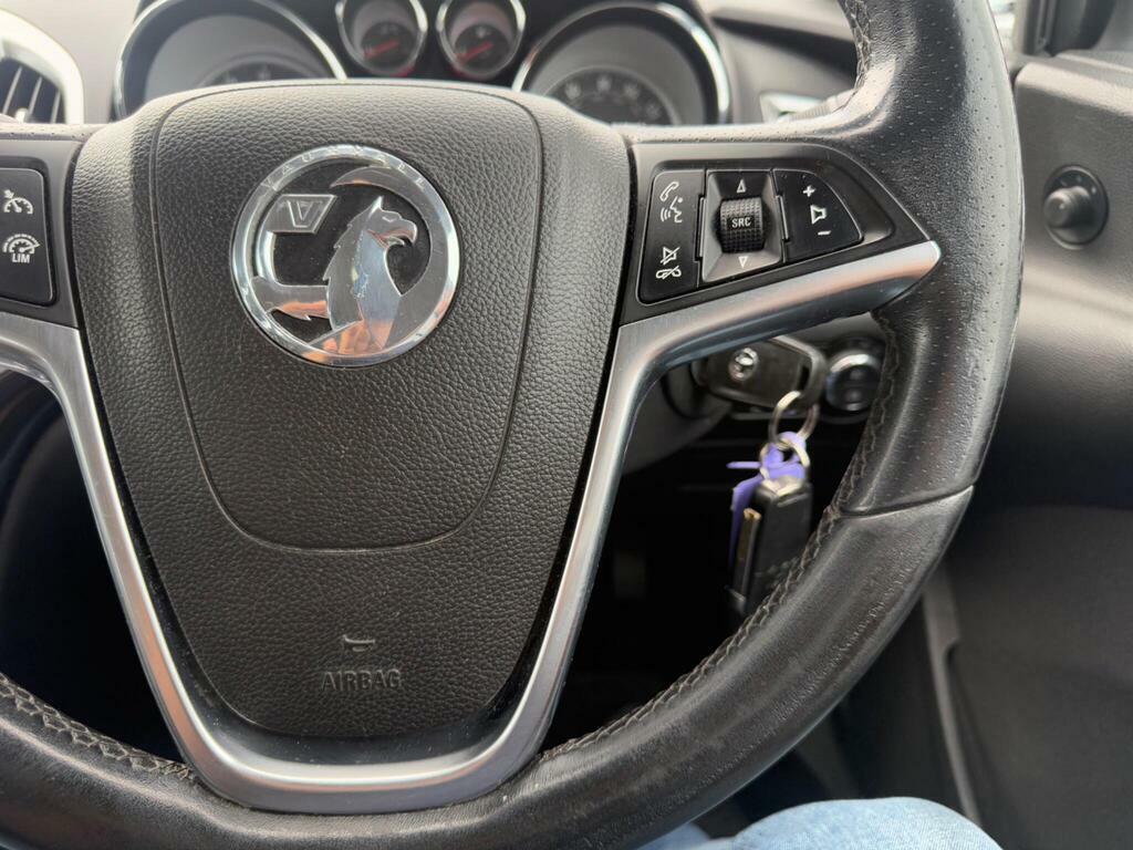 Vauxhall Astra 1.6L Excite Black #22