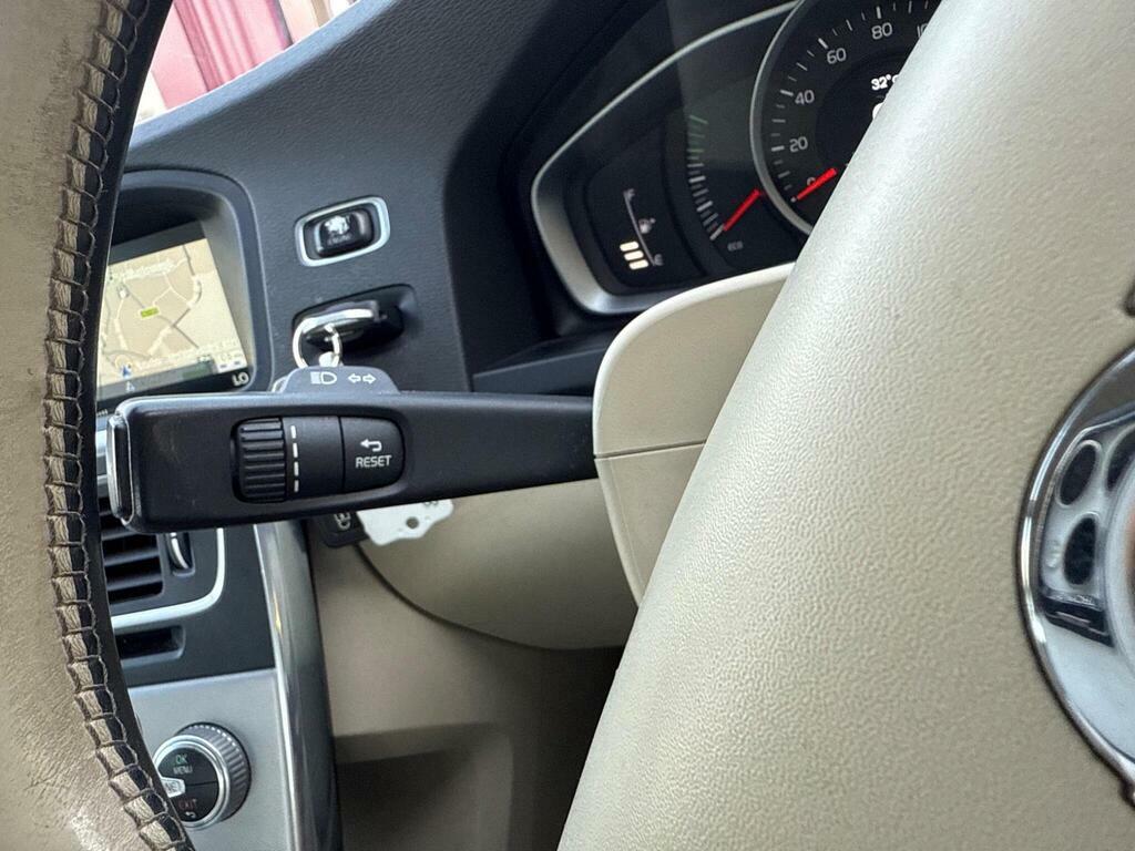 Volvo S60 2L R-design Nav Grey #31