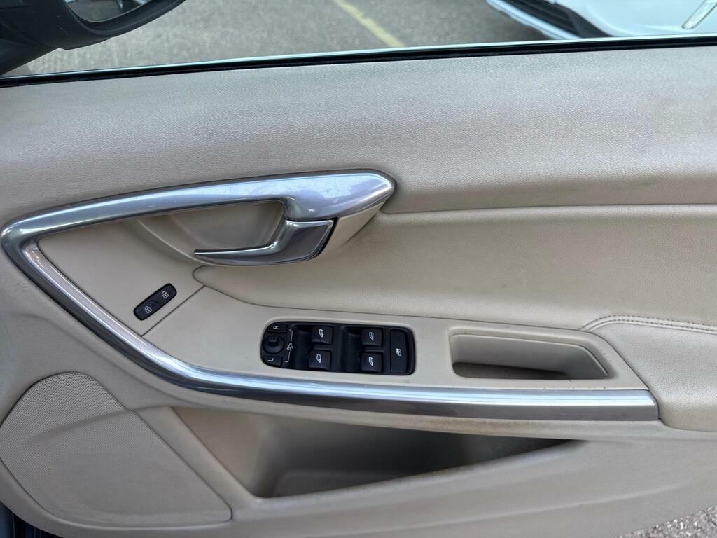 Volvo S60 2L R-design Nav Grey #33