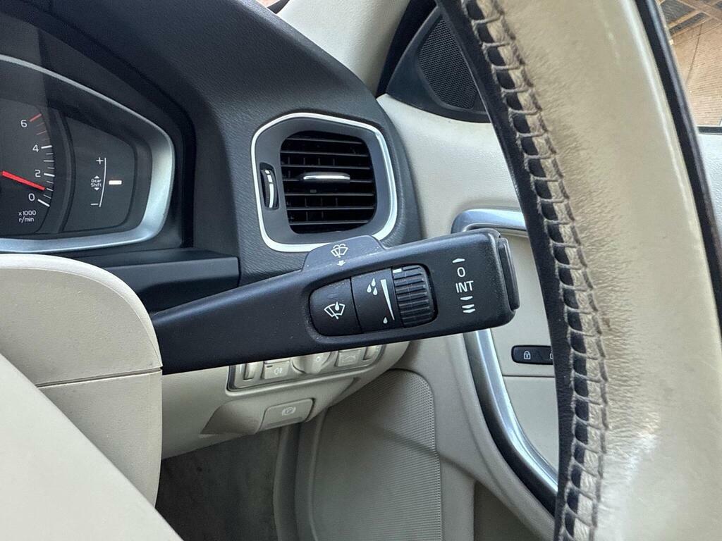 Volvo S60 2L R-design Nav Grey #32