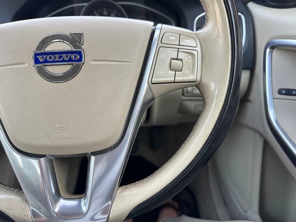 Volvo S60 2L R-design Nav Grey #30