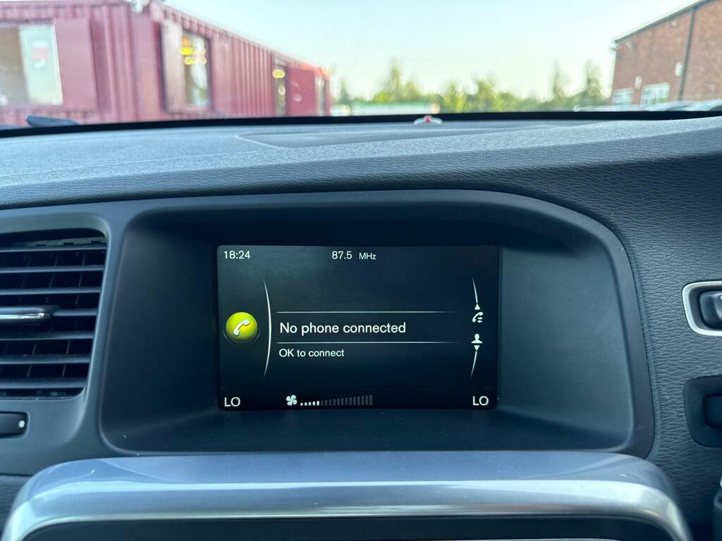 Volvo S60 2L R-design Nav Grey #24
