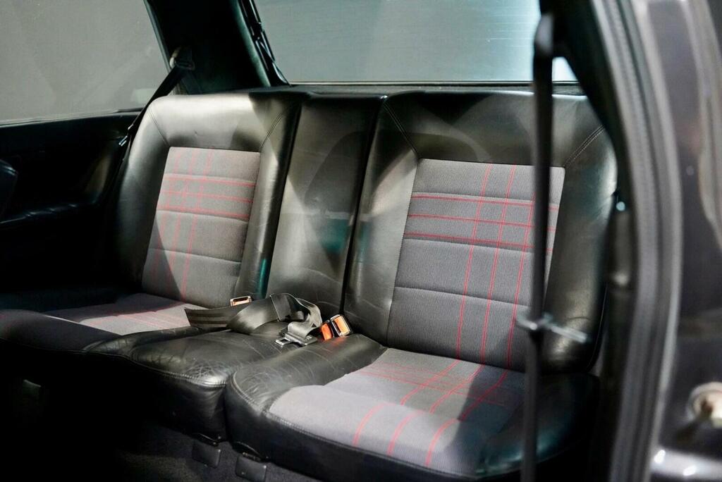 Volkswagen Golf -- #32