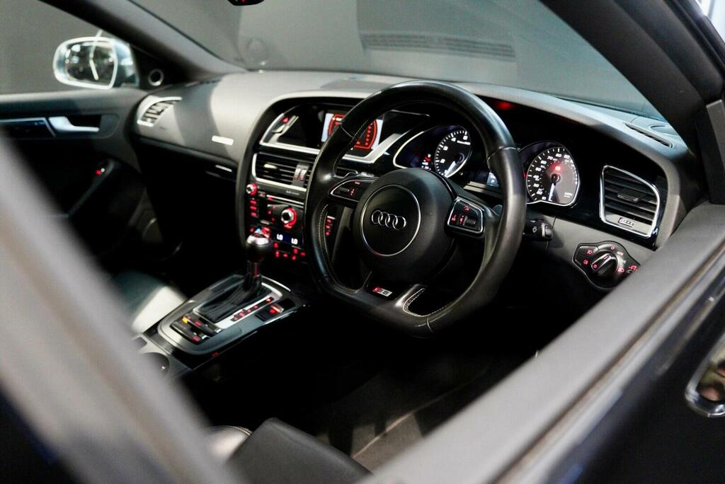 Audi S5 3.0 Tfsi V6 Black Edition Sportback S Tronic Quatt BW16LVH Black #2
