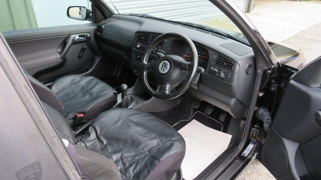 Volkswagen Golf 1.8 S Convertible Black #5