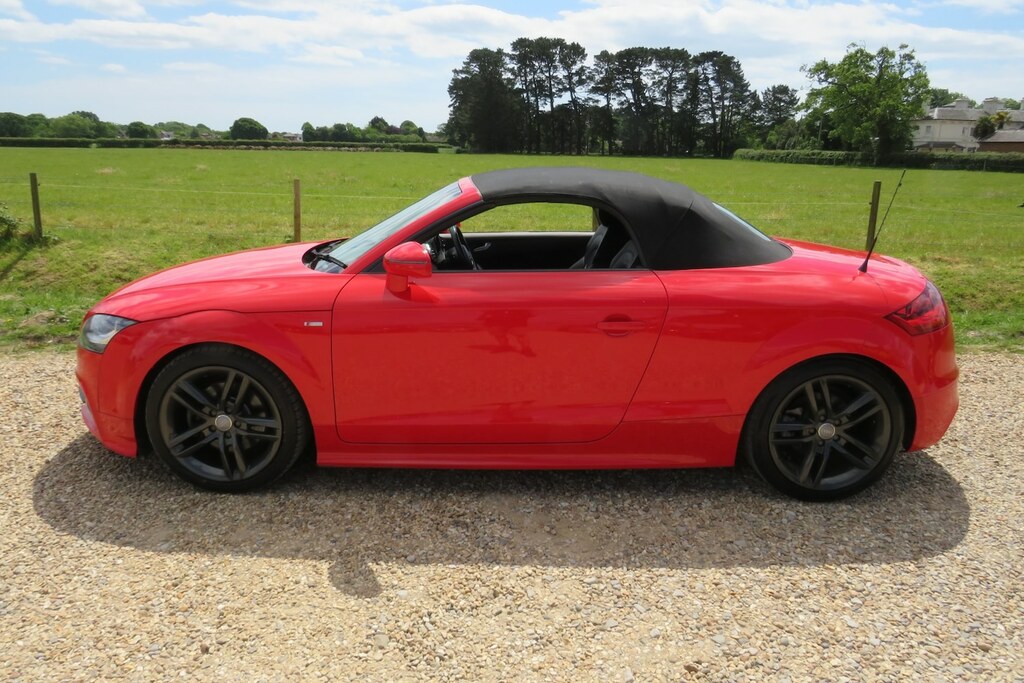 Audi TT 2.0 Tdi Quattro 6 Speed LT14AEU Red #3