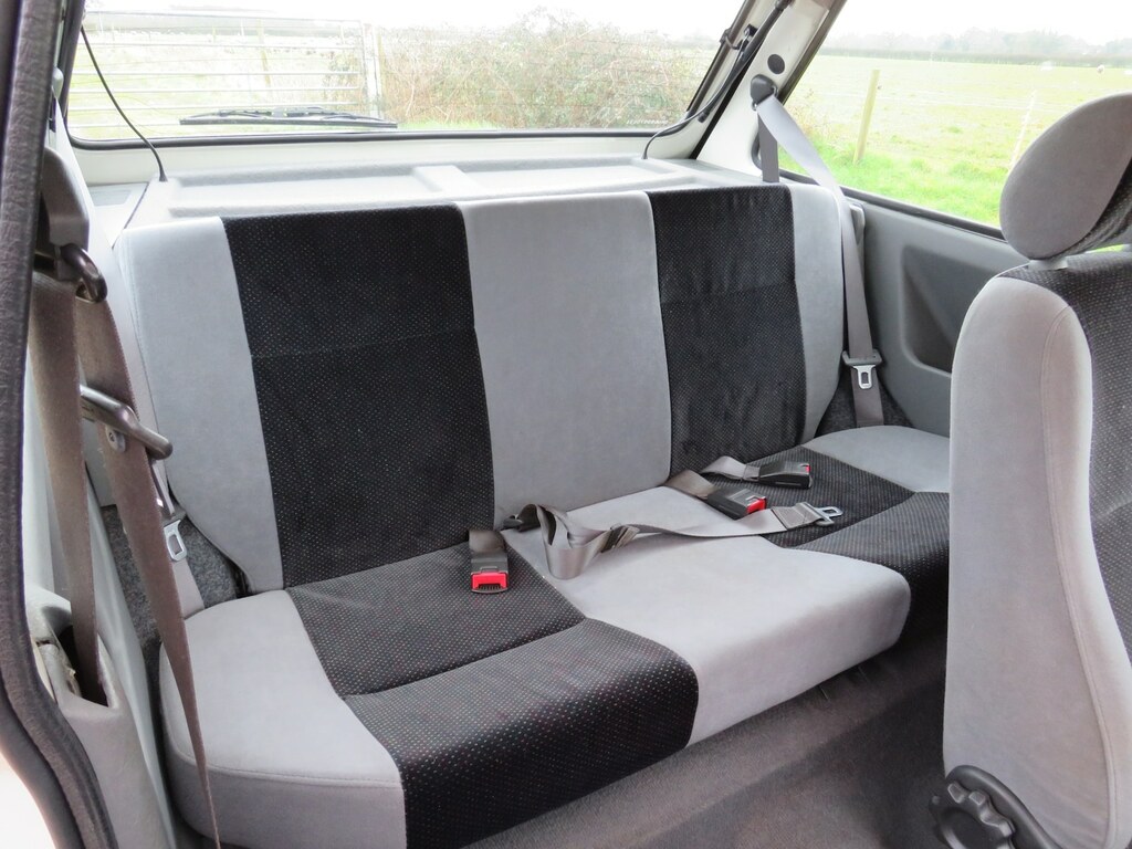Rover 100 Kensington Se Red #18