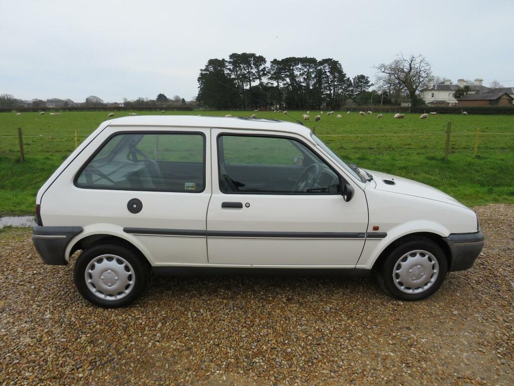 Rover 100 Kensington Se Red #11