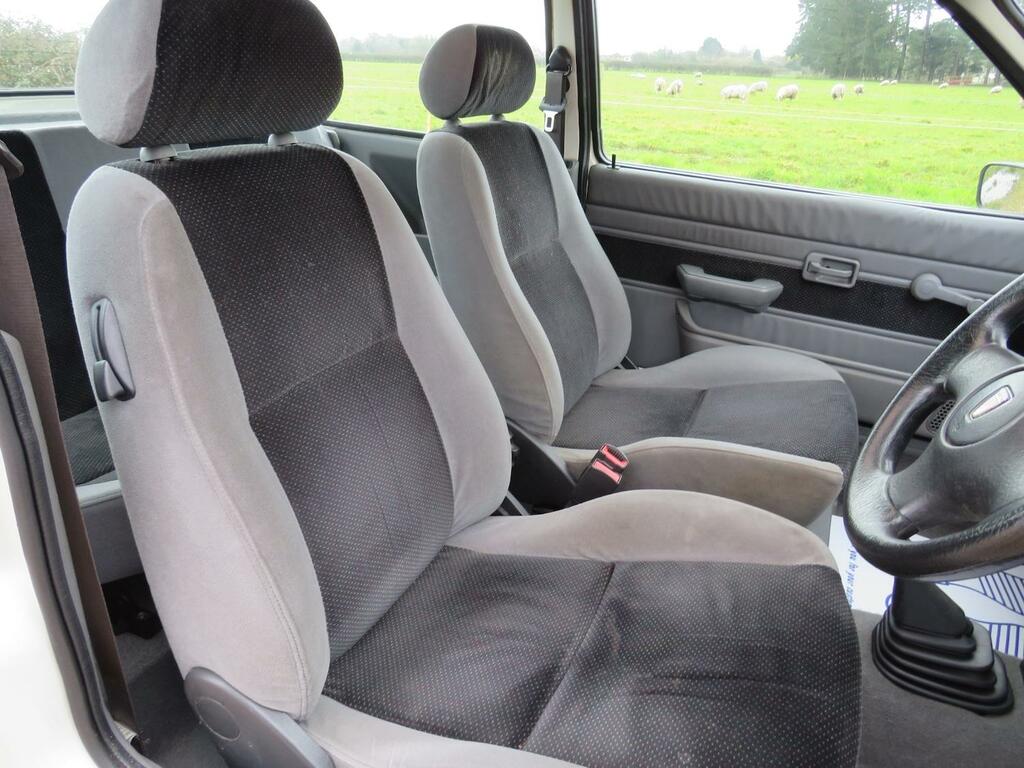 Rover 100 Kensington Se Red #17