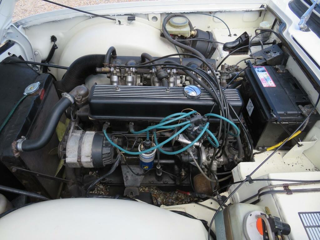 Triumph TR6 150 Bhp White #6