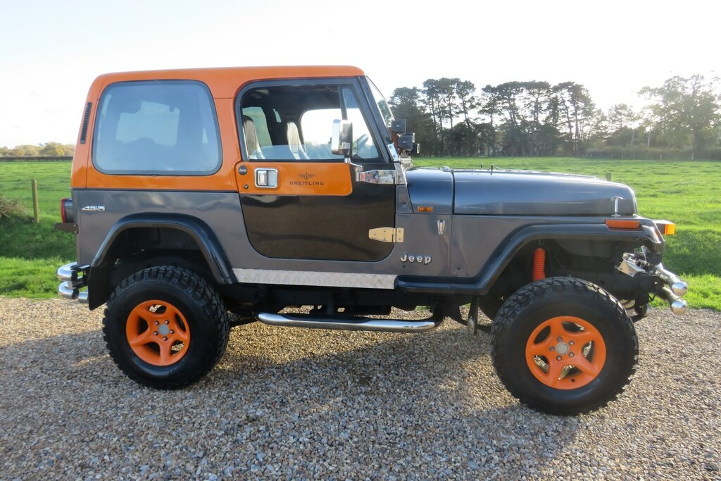 Jeep Wrangler 4.0 Sahara 181 Bhp Beige #9