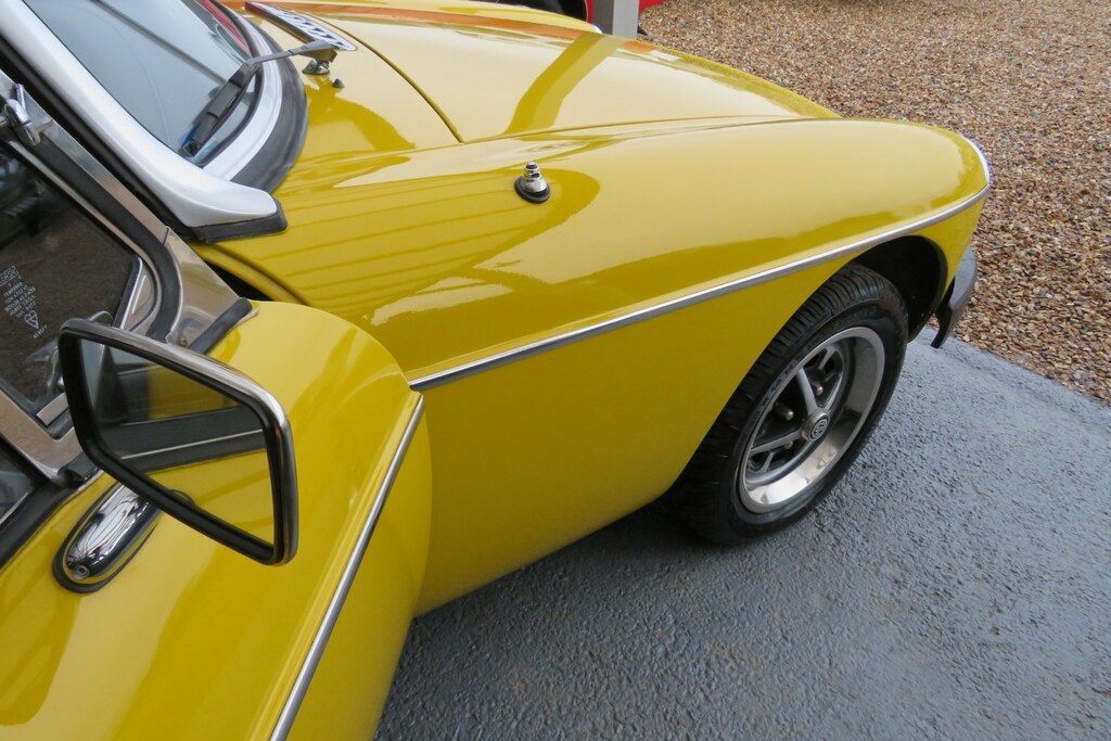 MG MGB Roadster With Od And Windows Yellow #4