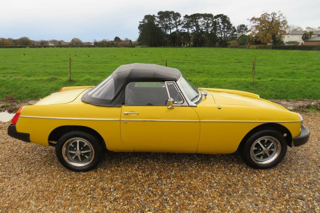 MG MGB Roadster With Od And Windows Yellow