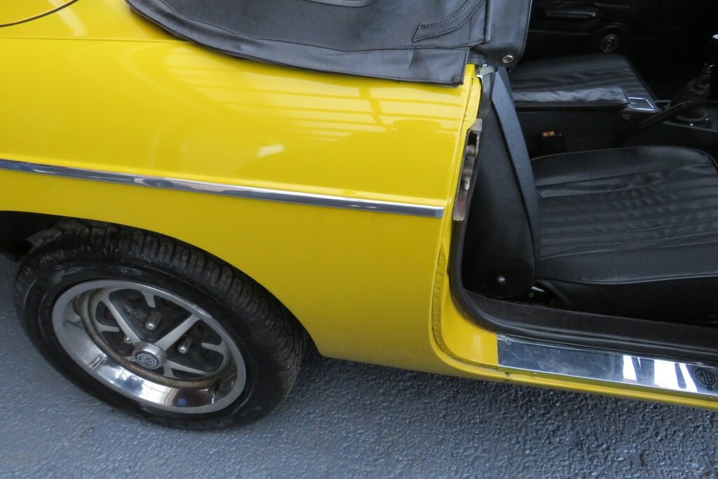 MG MGB Roadster With Od And Windows Yellow #3