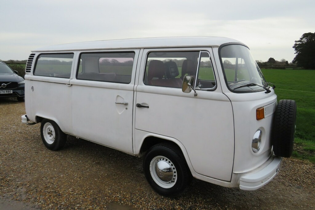 Volkswagen Transporter Bay Window With Reconditioned Engine Replacement P LDV548V White #5
