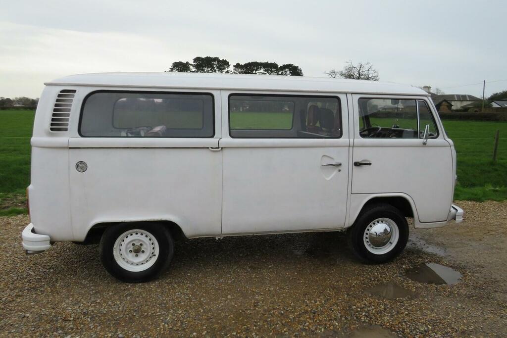 Volkswagen Transporter Bay Window With Reconditioned Engine Replacement P LDV548V White #6