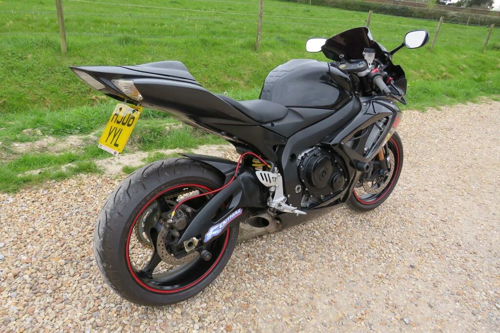 Suzuki  Gsf650 K7 Only 9,600 Miles Black #5